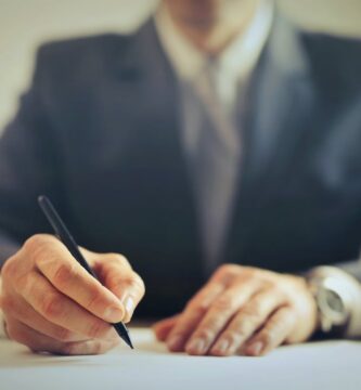 Diferencias y similitudes entre los abogados y los asesores urbanísticos